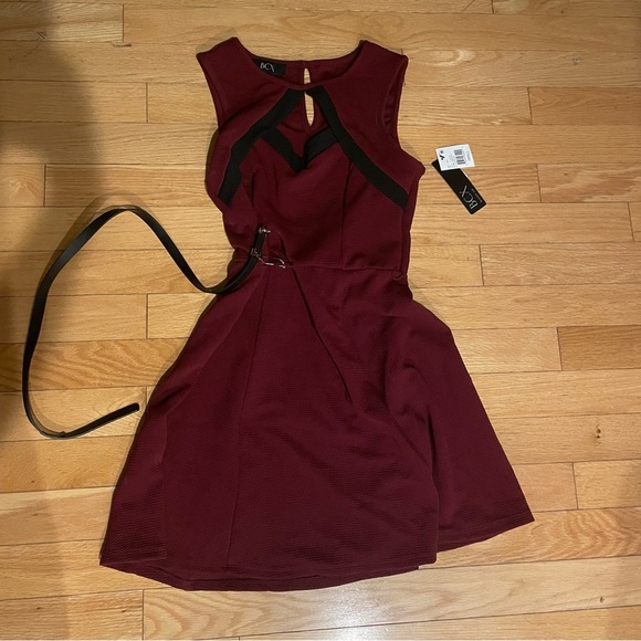 BCX Dresses & Skirts - Dress maroon with black detail and belt NWT
